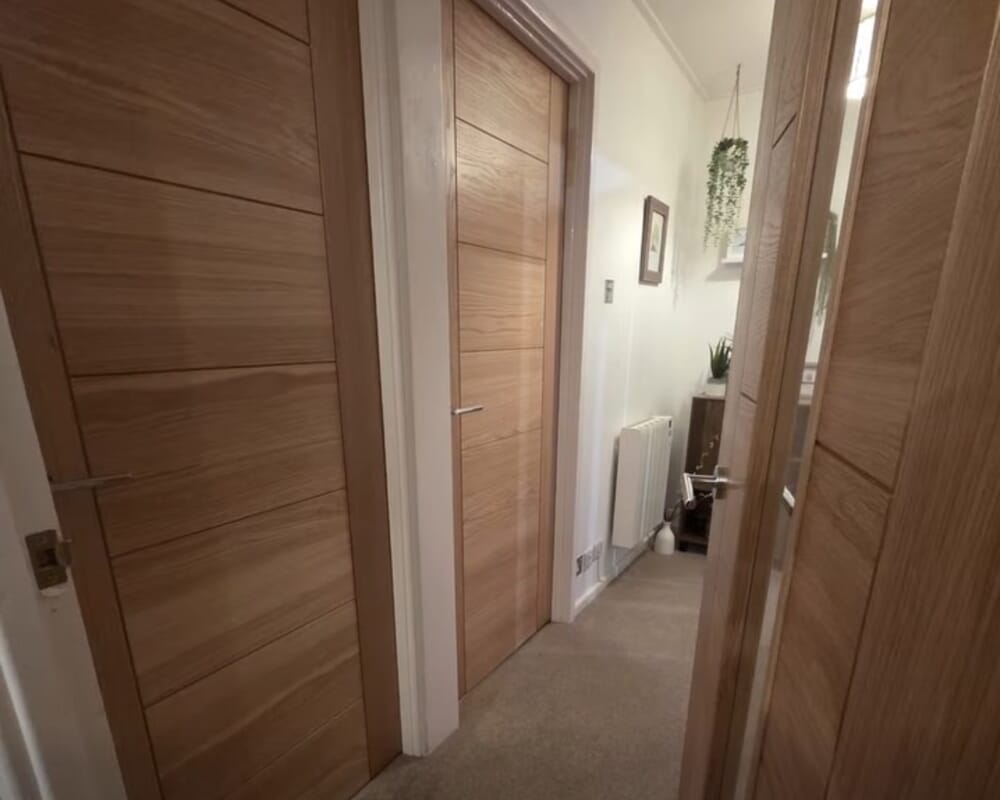 2032 x 813 x 35mm (32") Modern 7 Panel Oak - Prefinished Internal Doors